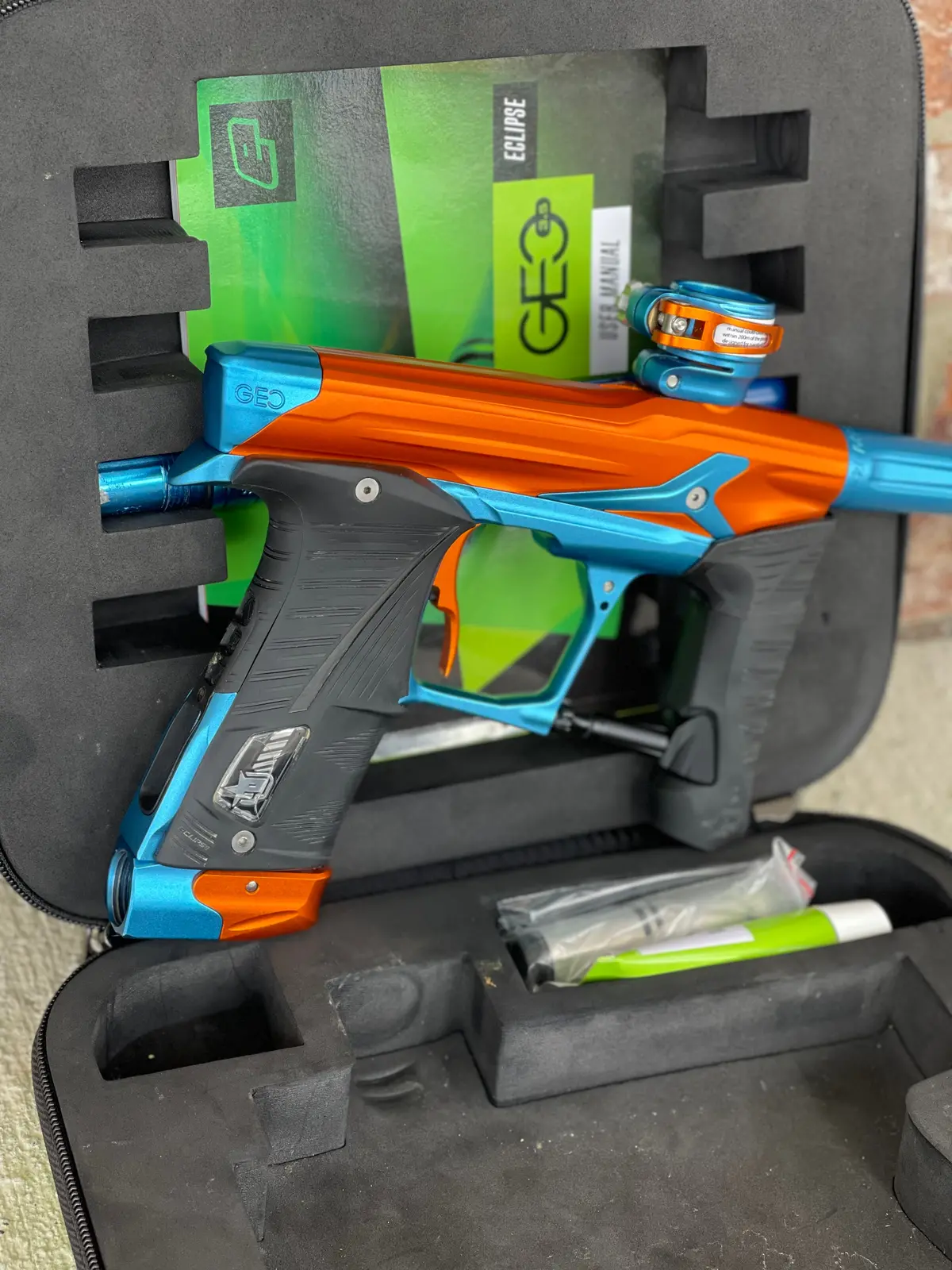 Used Planet Eclipse Geo 3.5 Paintball Gun - Orange/Blue 1