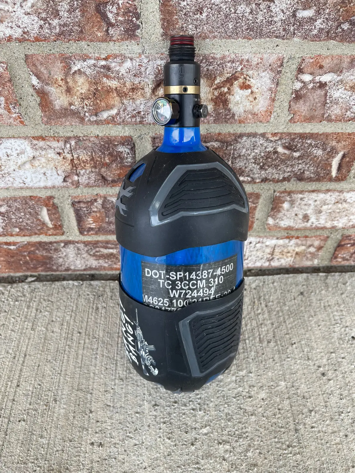 Used Ninja Sl 77/4500 Paintball Tank- Blue W/ White  W/ Prov2 Regulator & Hk Army Full Vice Tank Cover 1