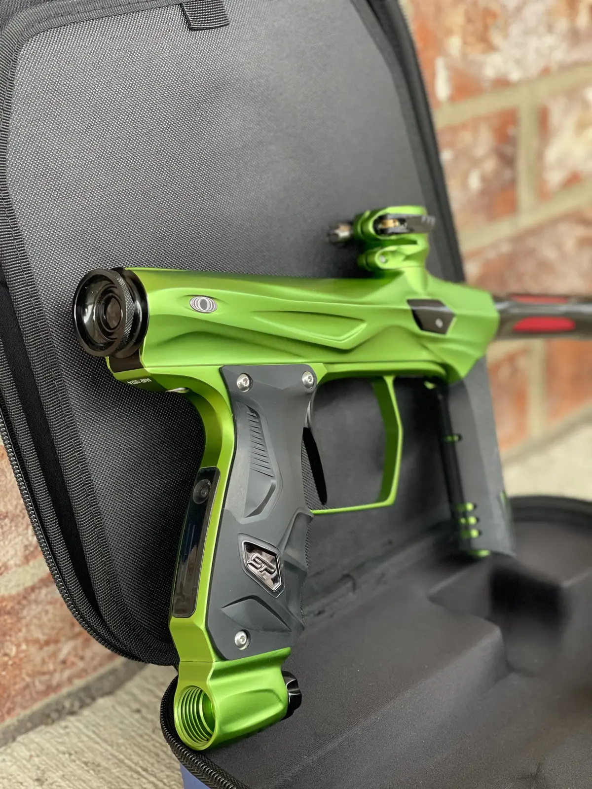 Used Shocker Amp Paintball Gun - Green/Black 1