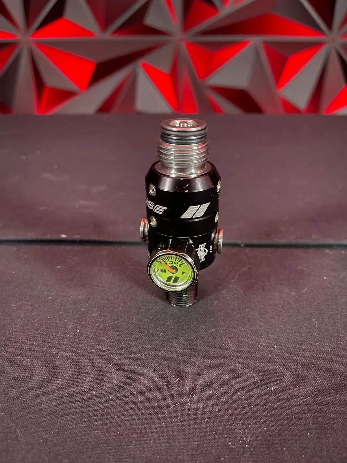 Used Powerhouse Haymkr 500 Tank Regulator - Gloss Black Seattle Thunder Edition 1