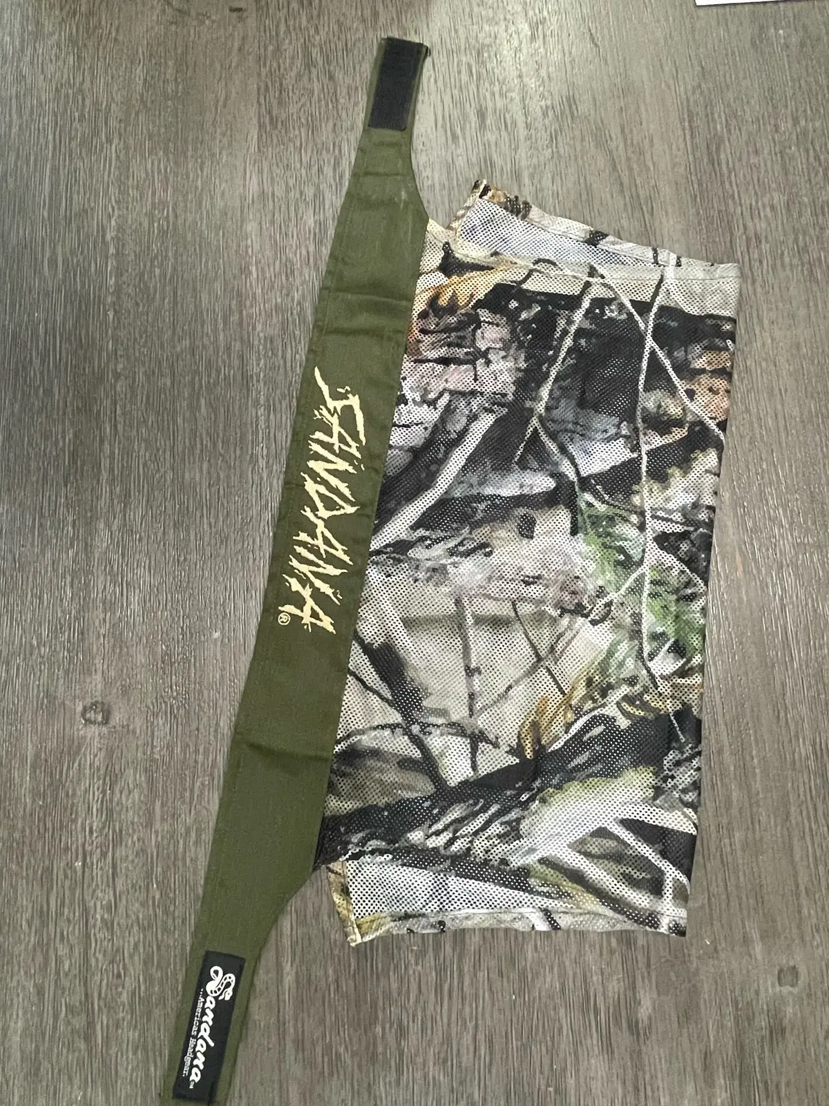 Used Olive Sandana Headwrap W/ Real Tree Mesh - White Tag 1