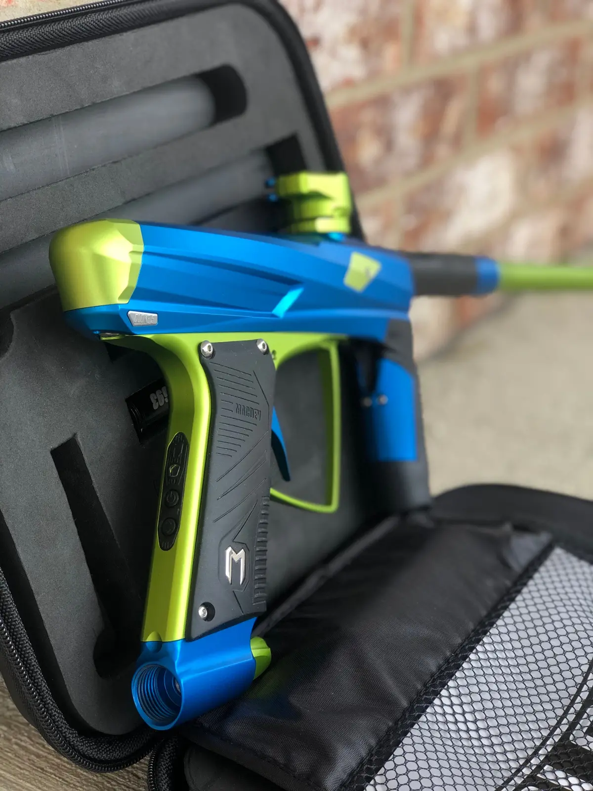Used Macdev Clone 5 Infinity Paintball Gun - Aqua/Lime 1