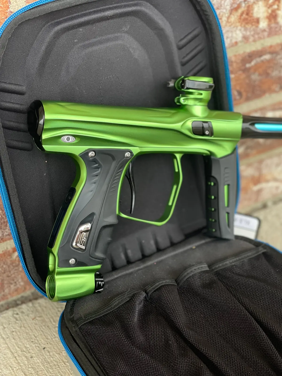 Used Shocker Xls Paintball Gun - Green / Black 1