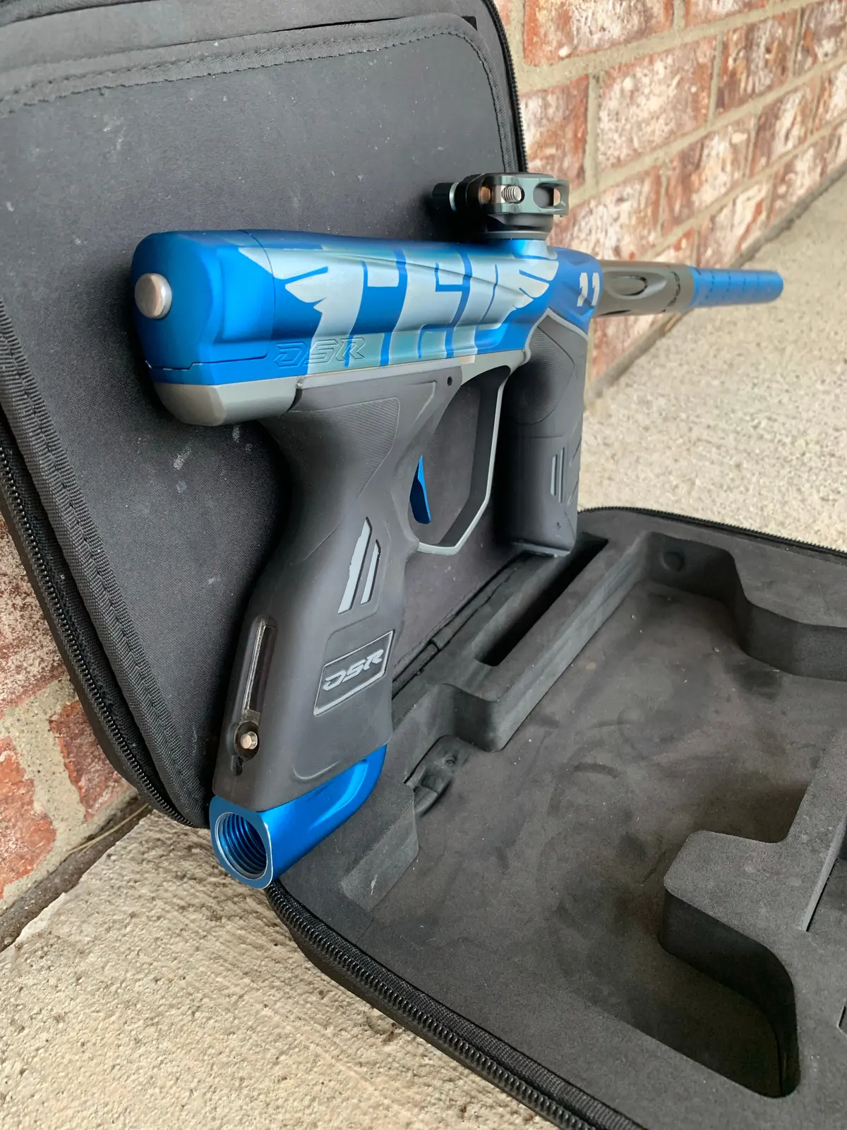 Used Dye Dsr Paintball Gun - Cep Edition 1