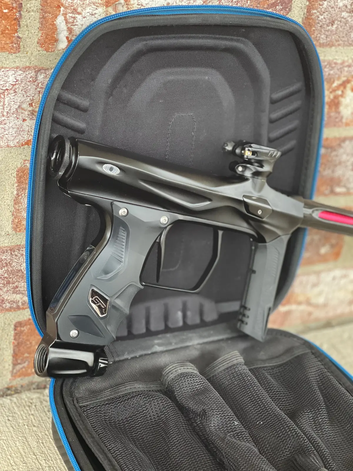 Used Shocker Amp Paintball Gun - Black 1