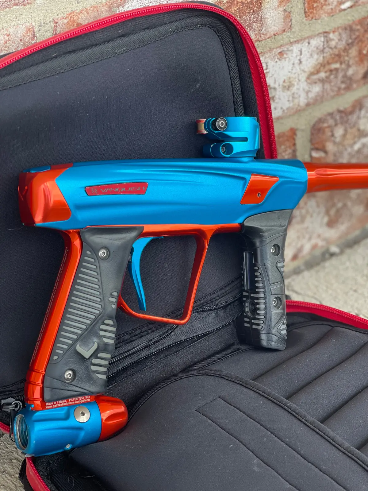 Used Empire Vanquish Gt Paintball Maker - Blue/Orange W/ Full Barrel Kit 1