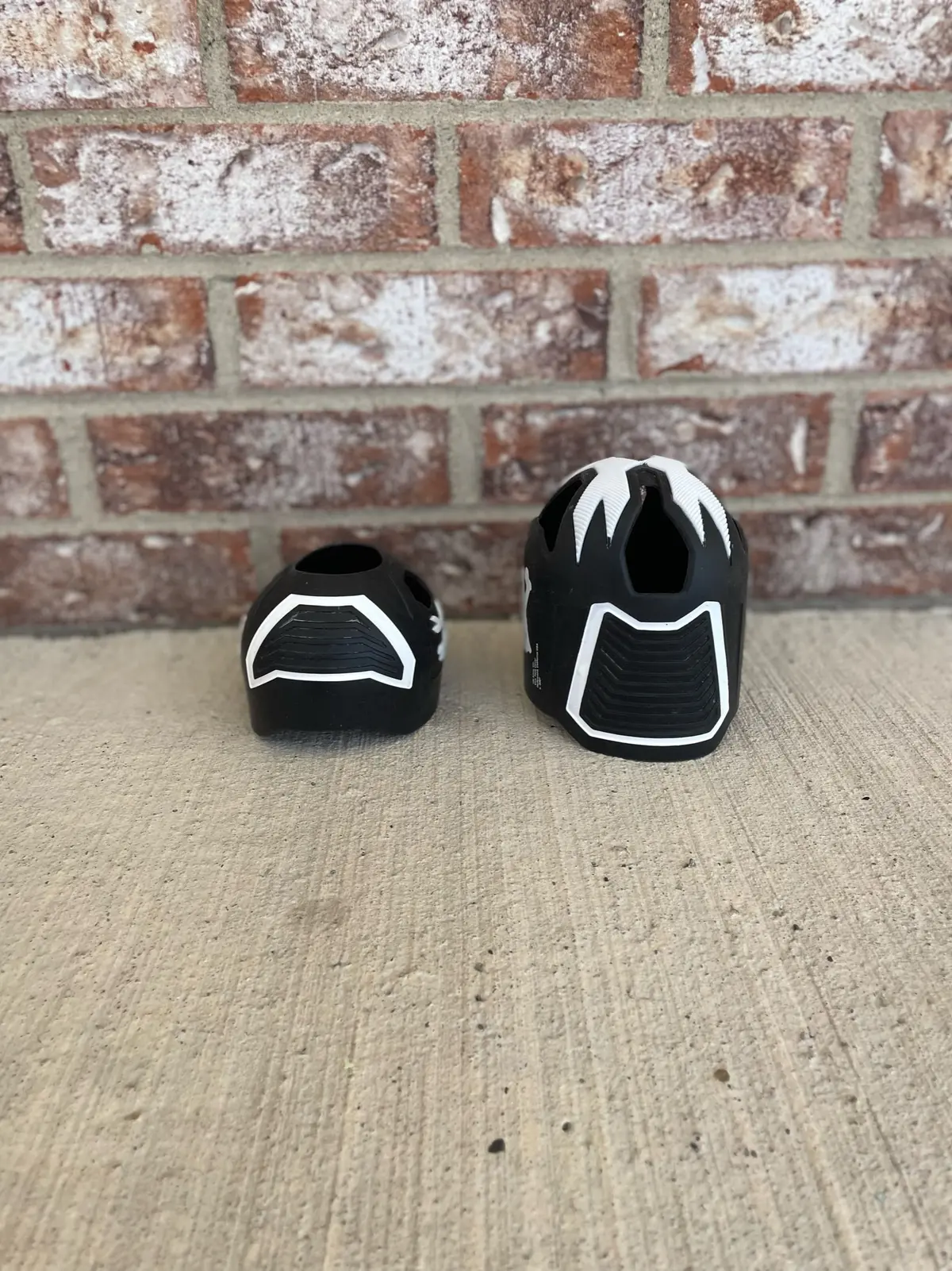 Used Hk Army Full Vice Tank Grip - Black/White 1