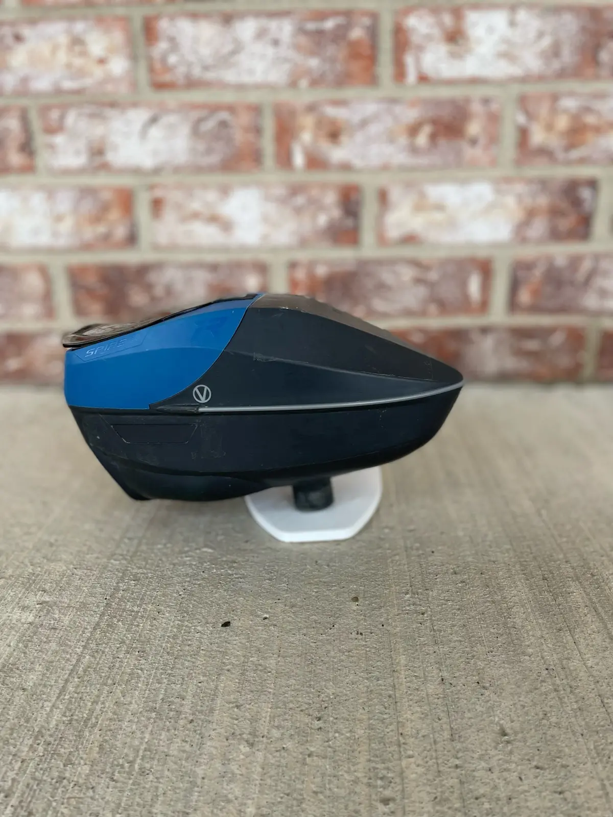 Used Virtue Spire Ir Paintball Loader - Black/Blue 1