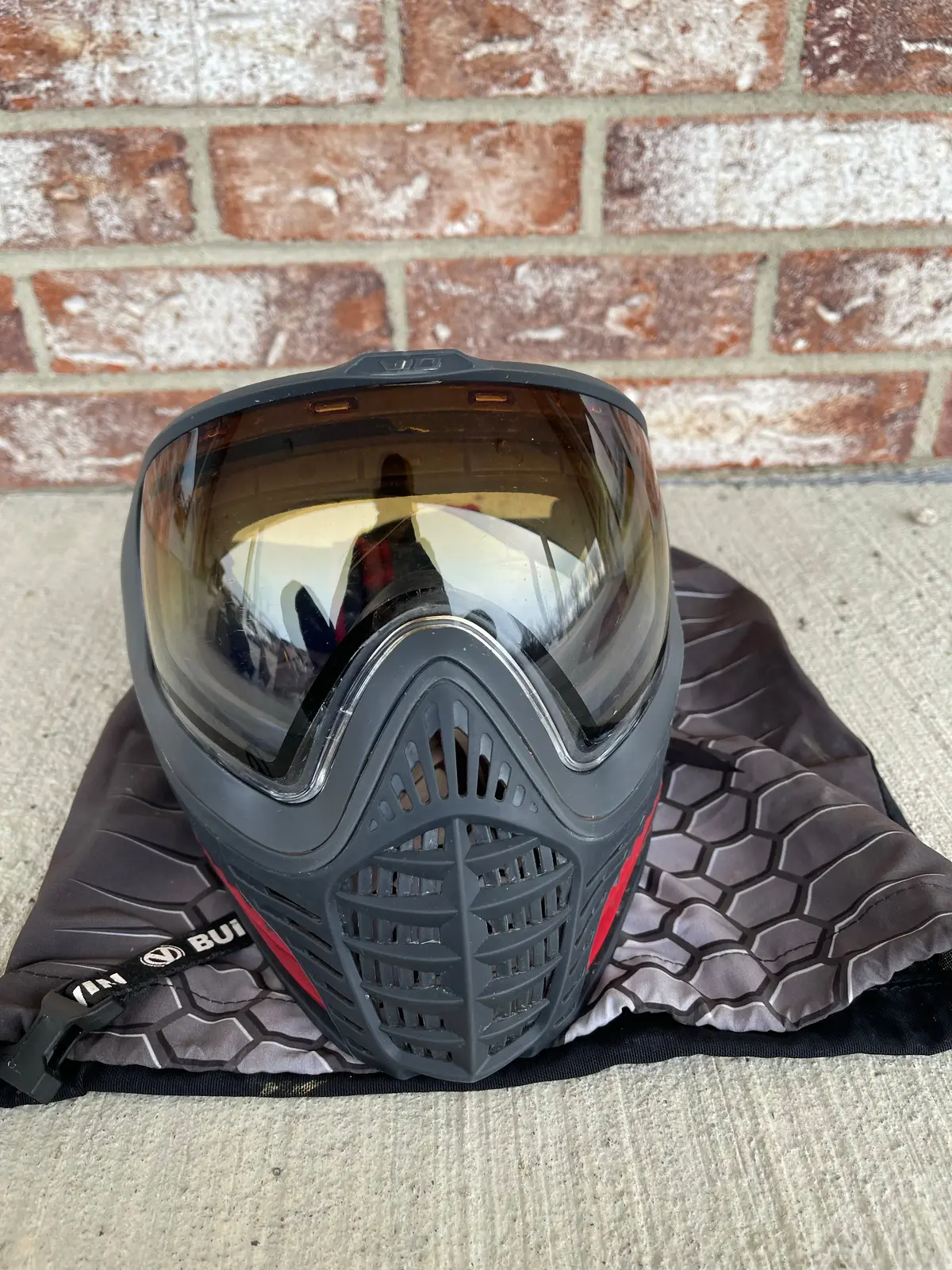 Used Virtue Vio Contour 2 Paintball Mask- Grey / Red 1