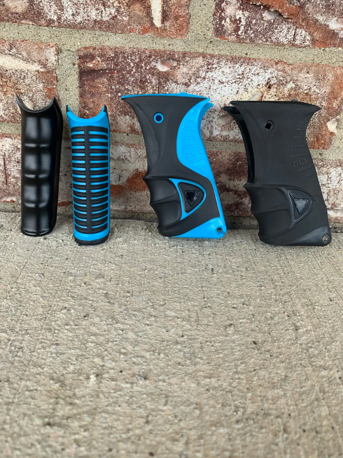 Used Dlx Luxe Ice Grips 1