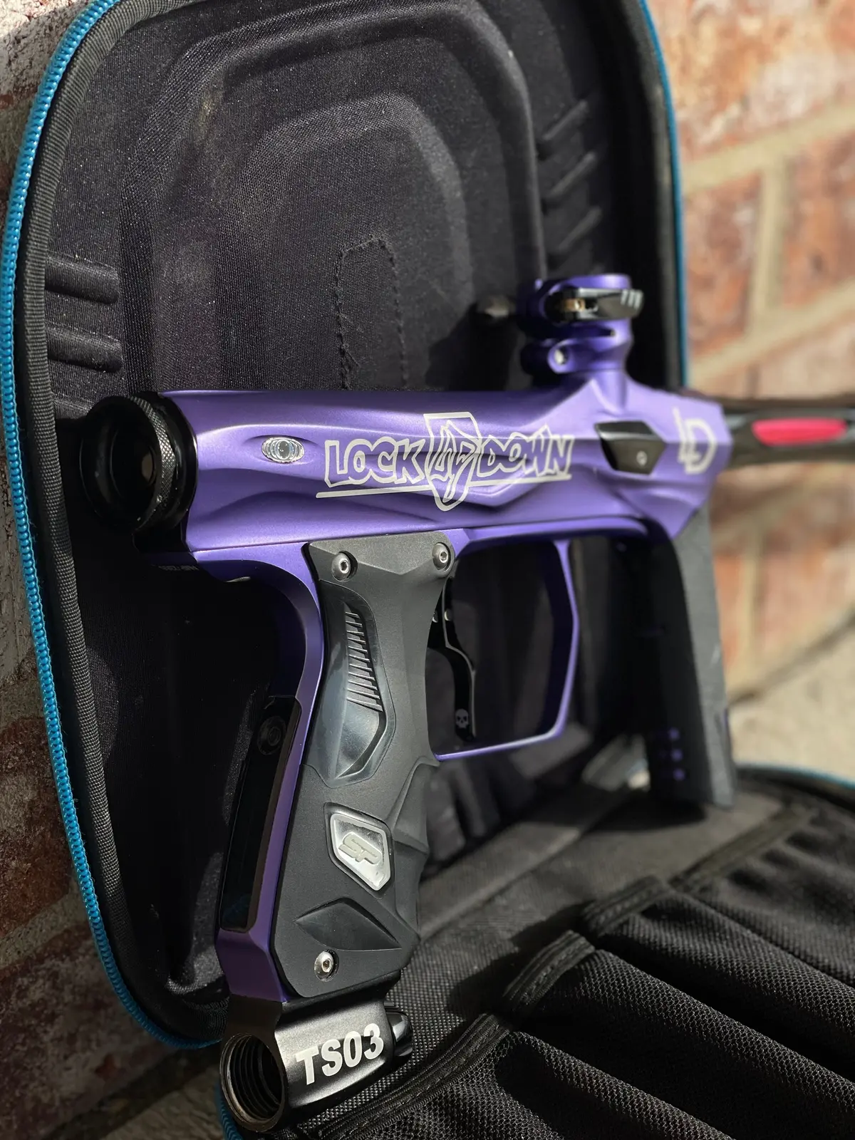 Used Shocker Amp Paintball Gun - Purple Lockdown Le 1