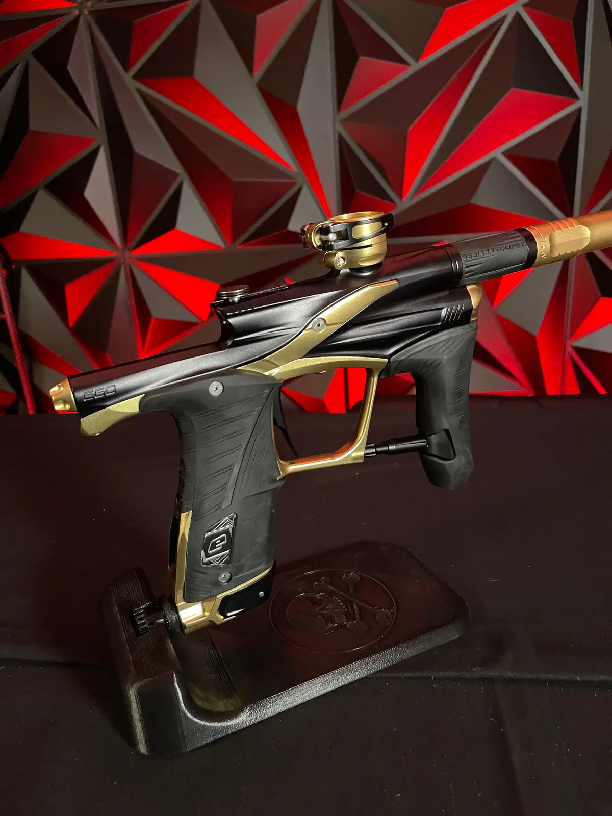 Used Planet Eclipse Lv1.6 Paintball Gun - Black/Gold 1