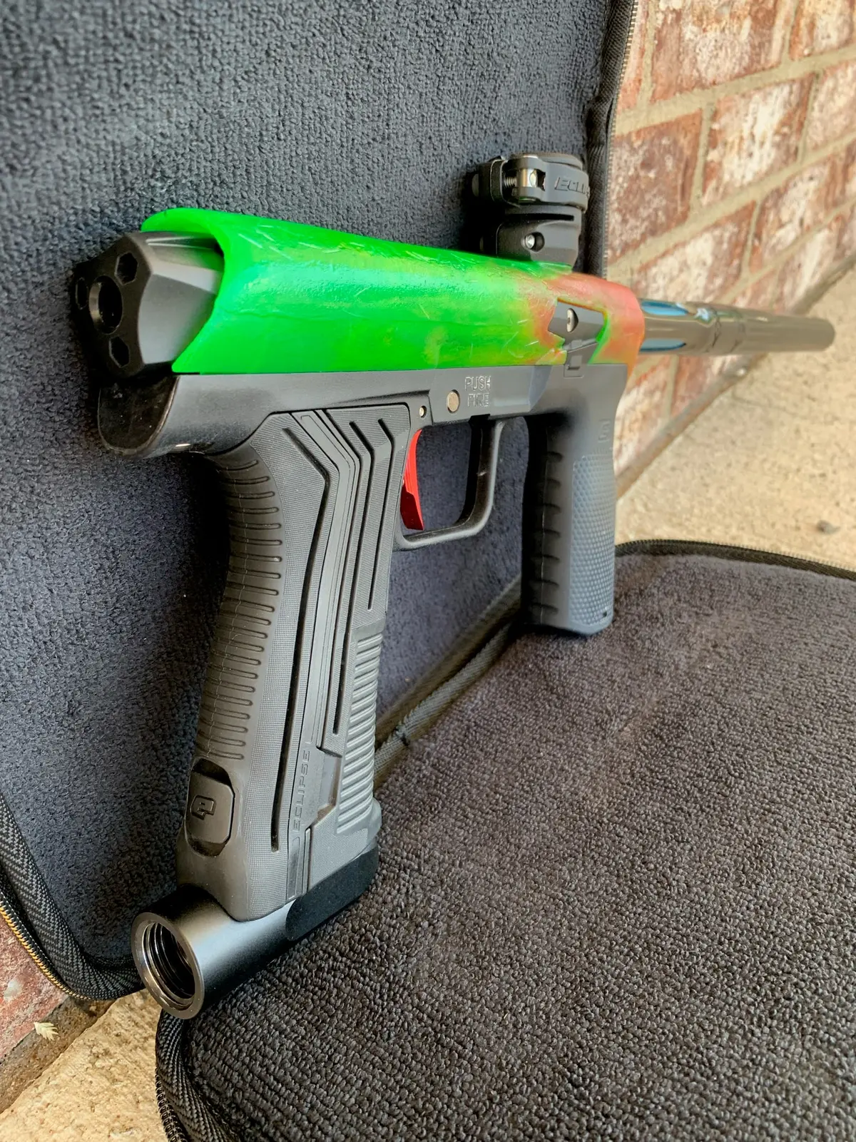 Used Planet Eclipse Emek 100 Paintball Gun - Green - Custom Body W/ Fang Trigger W/ Freak Xl Barrel Kit, Hair 45 Trigger Valve, Pops Asa 1
