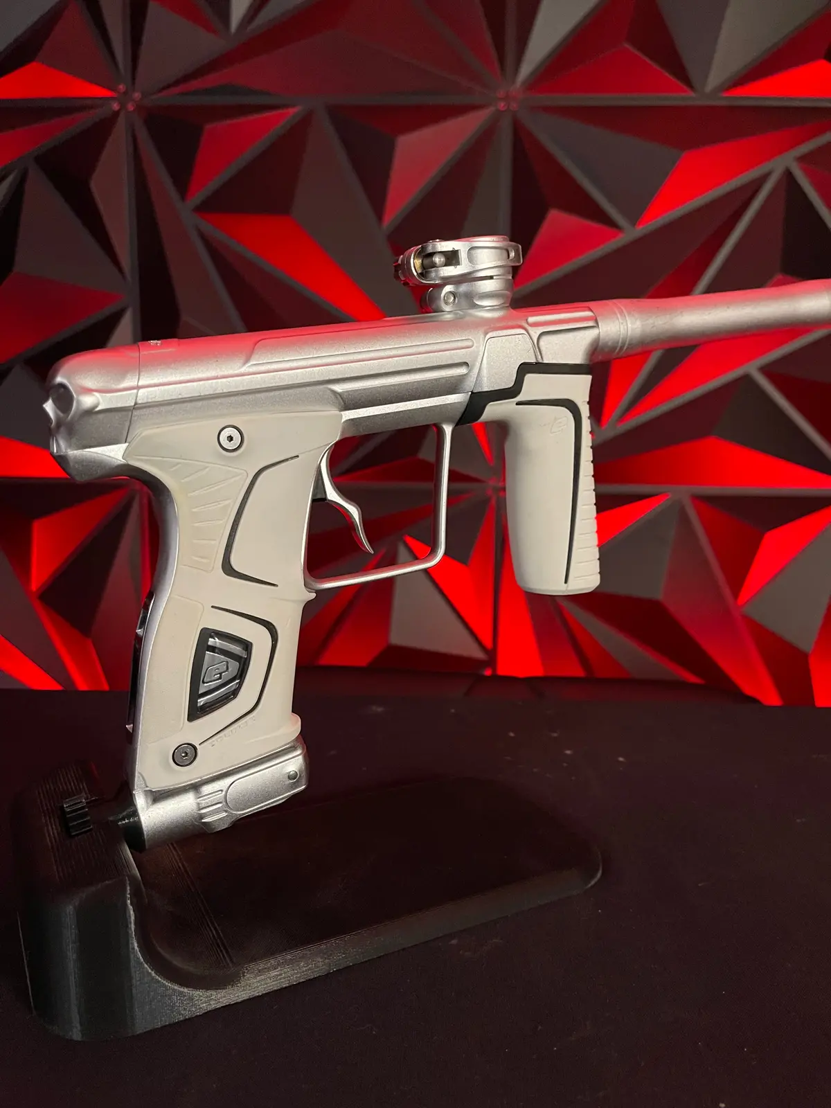 Used Planet Eclipse 170R Paintball Gun - Silver W/ Infamous Back Cap 1
