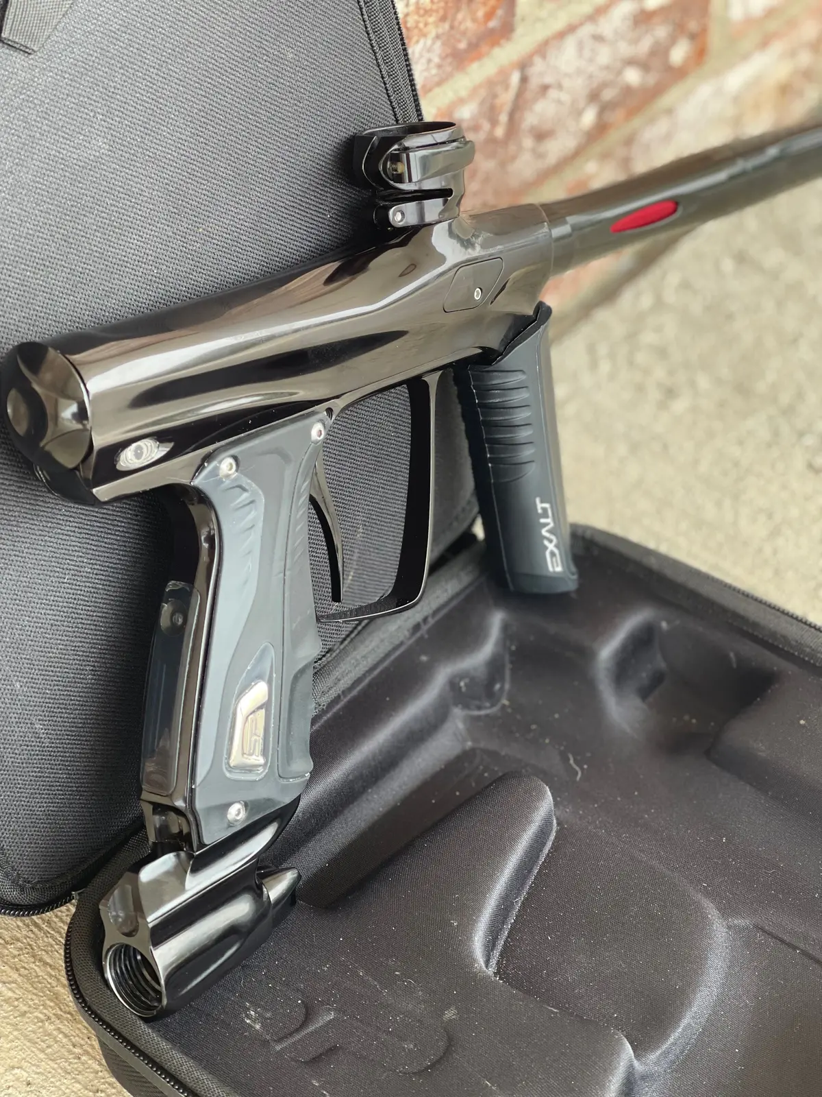 Used Shocker Rsx Paintball Gun - Gloss Black W/ Dropback Rail 1