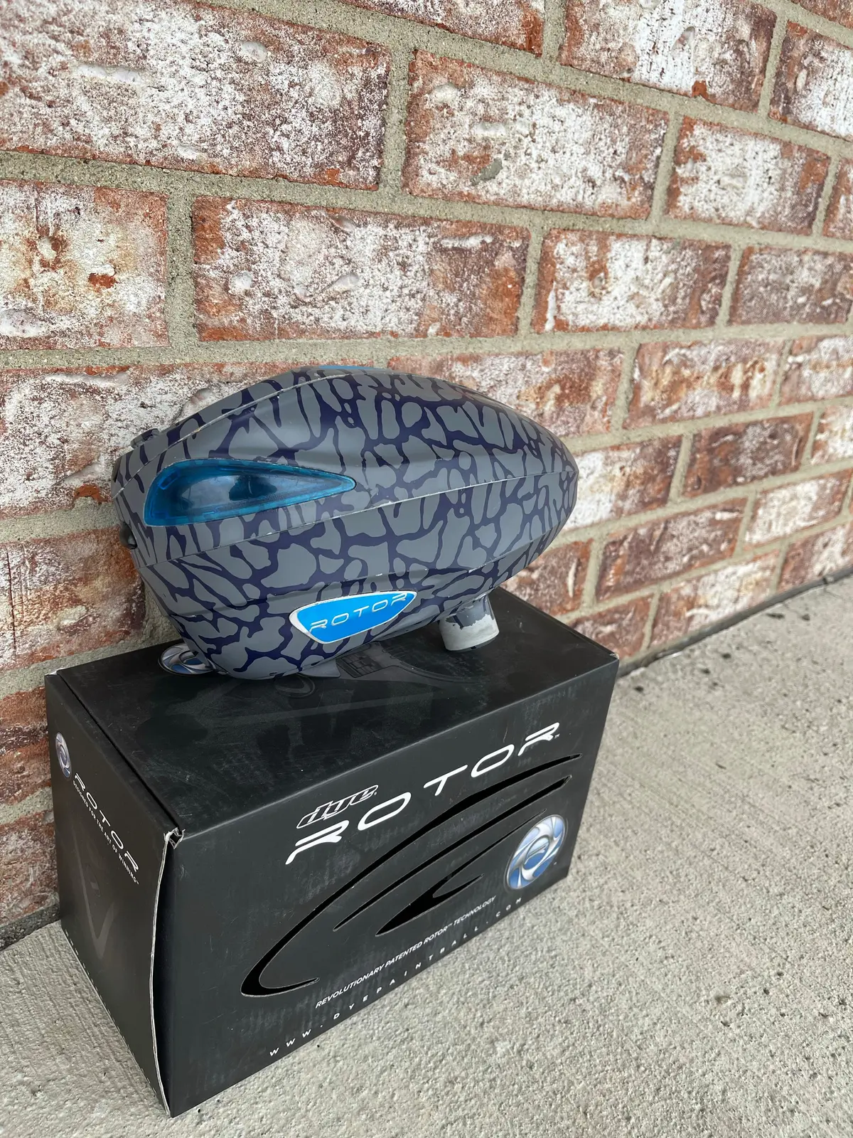 Used Dye Rotor Paintball Loader - Skinned Navy 1