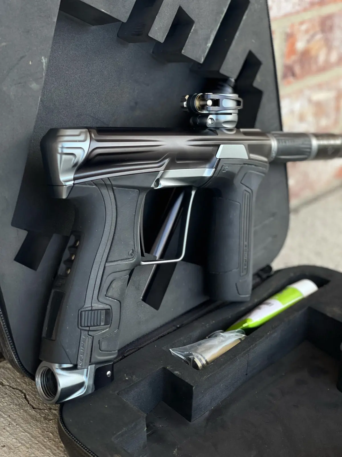 Used Planet Eclipse Cs2 Paintball Gun - Black / Pewter 1