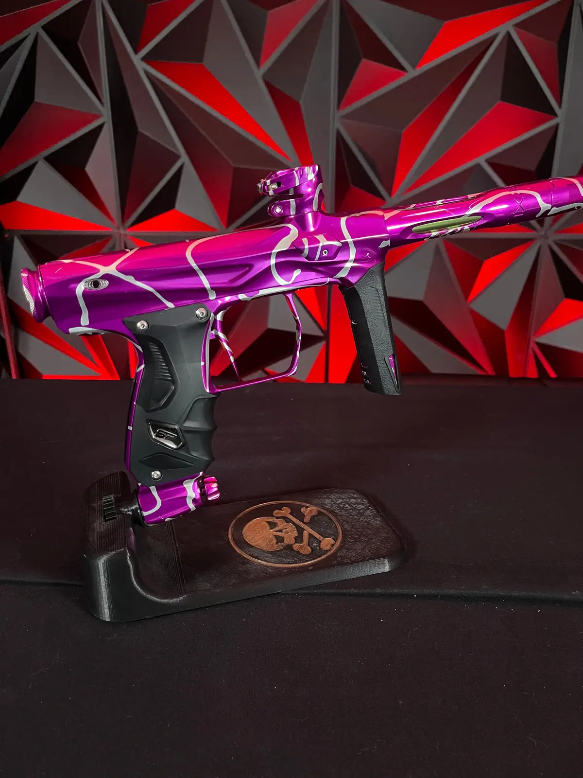 Used Shocker Amp Paintball Gun - Le Polished Purple/Silver Splash 1