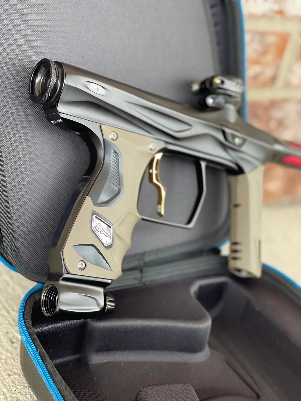Used Shocker Amp Paintball Gun - Black W/ Gold Infamous Deuce Trigger 1