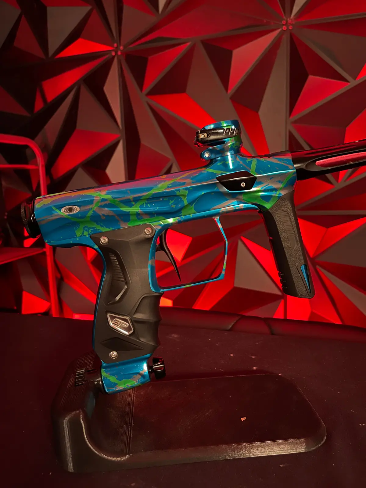 Used Shocker Amp Paintball Gun - Le Seattle Thunder Splash 1