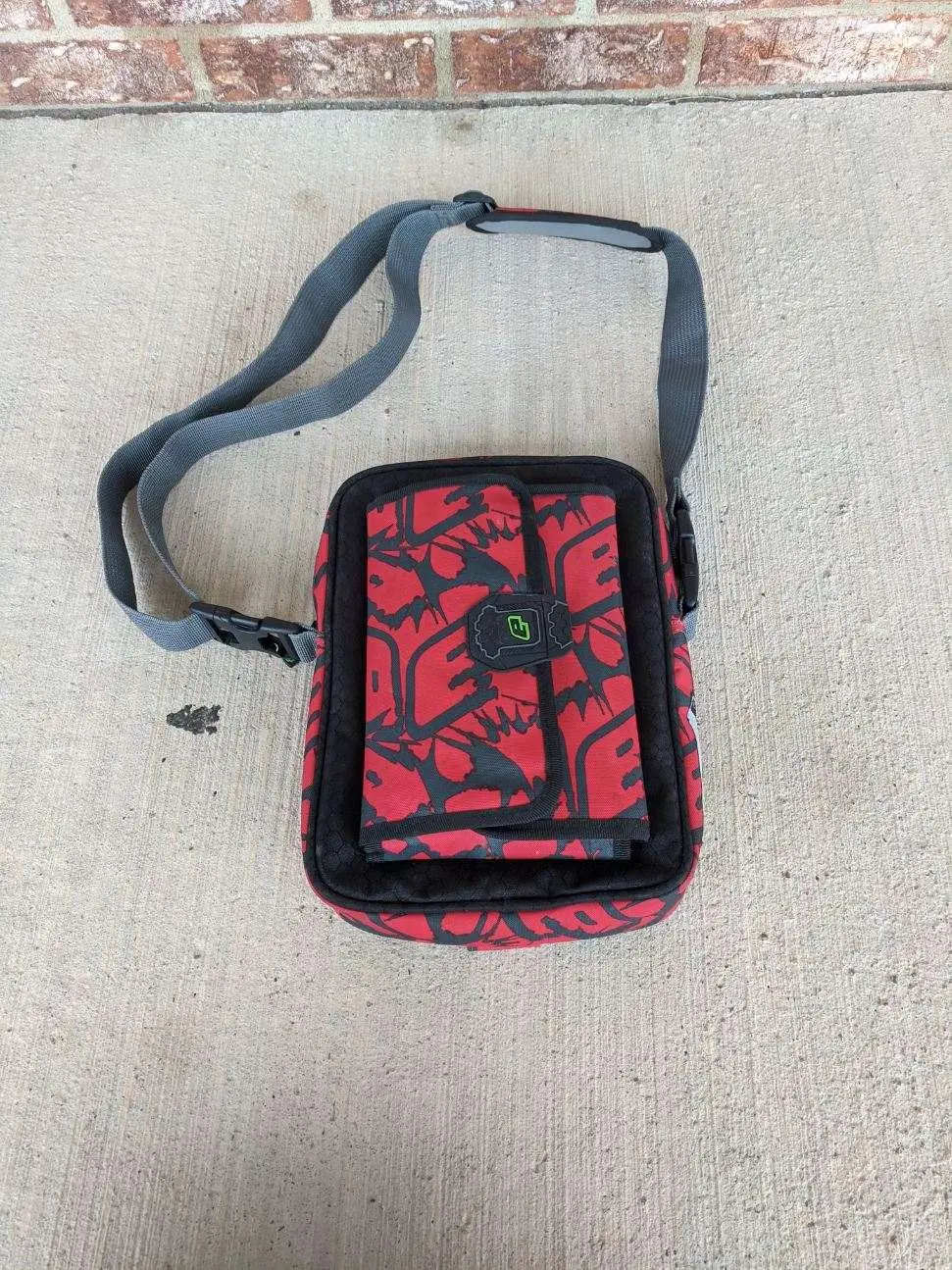 Used Planet Eclipse Marker Case - Red 1