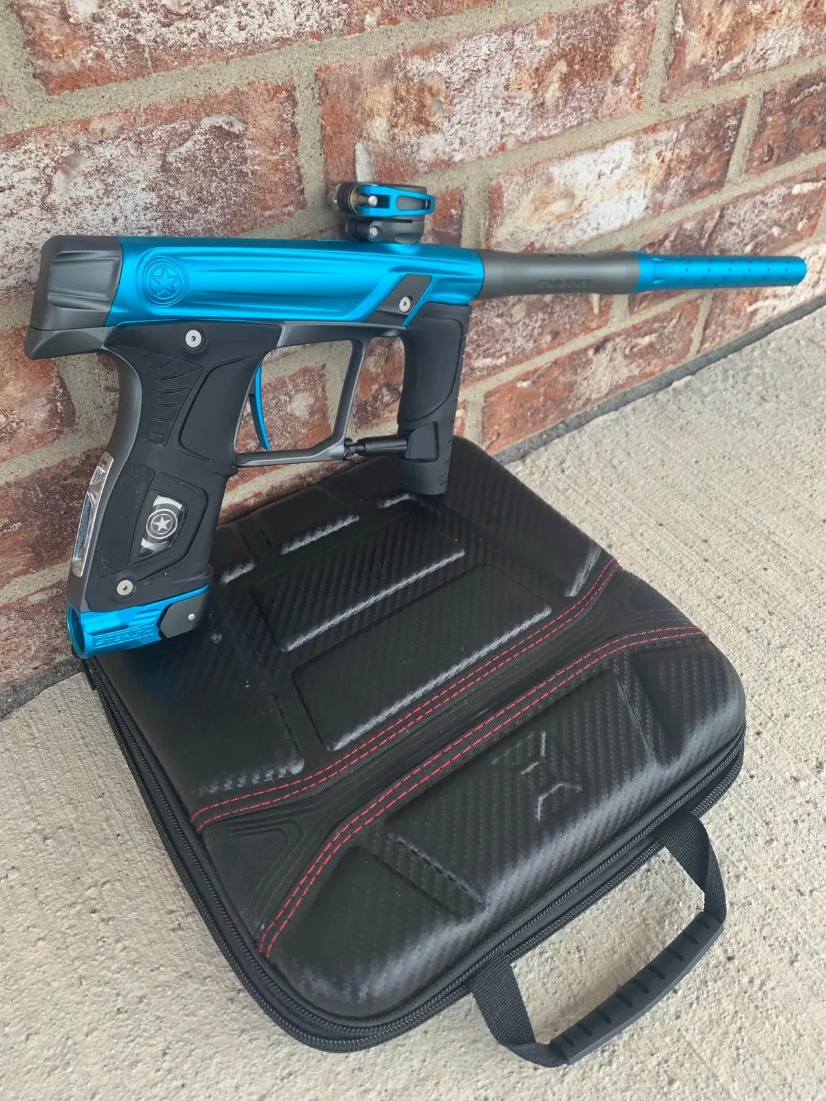 Used Gi Sports Stealth Paintball Marker- Silver/Blue 1