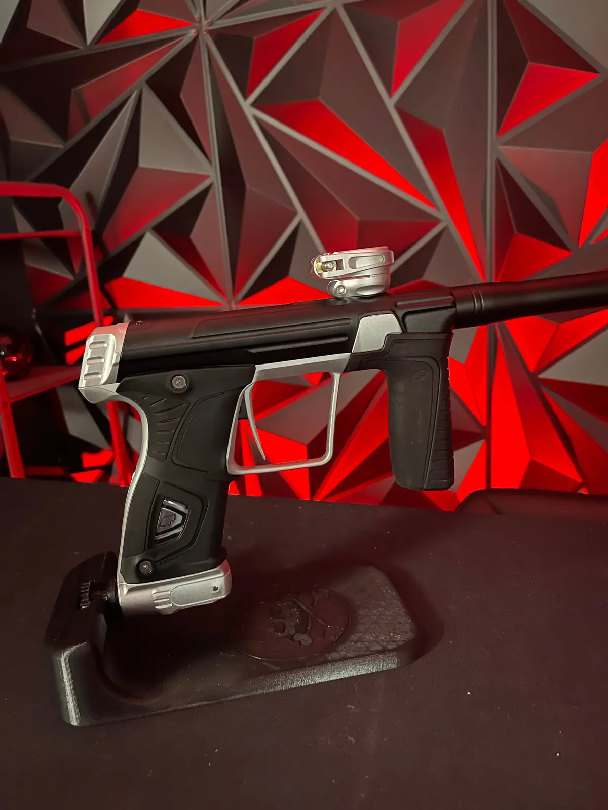 Used Planet Eclipse 170R Paintball Gun - Black/Silver 1