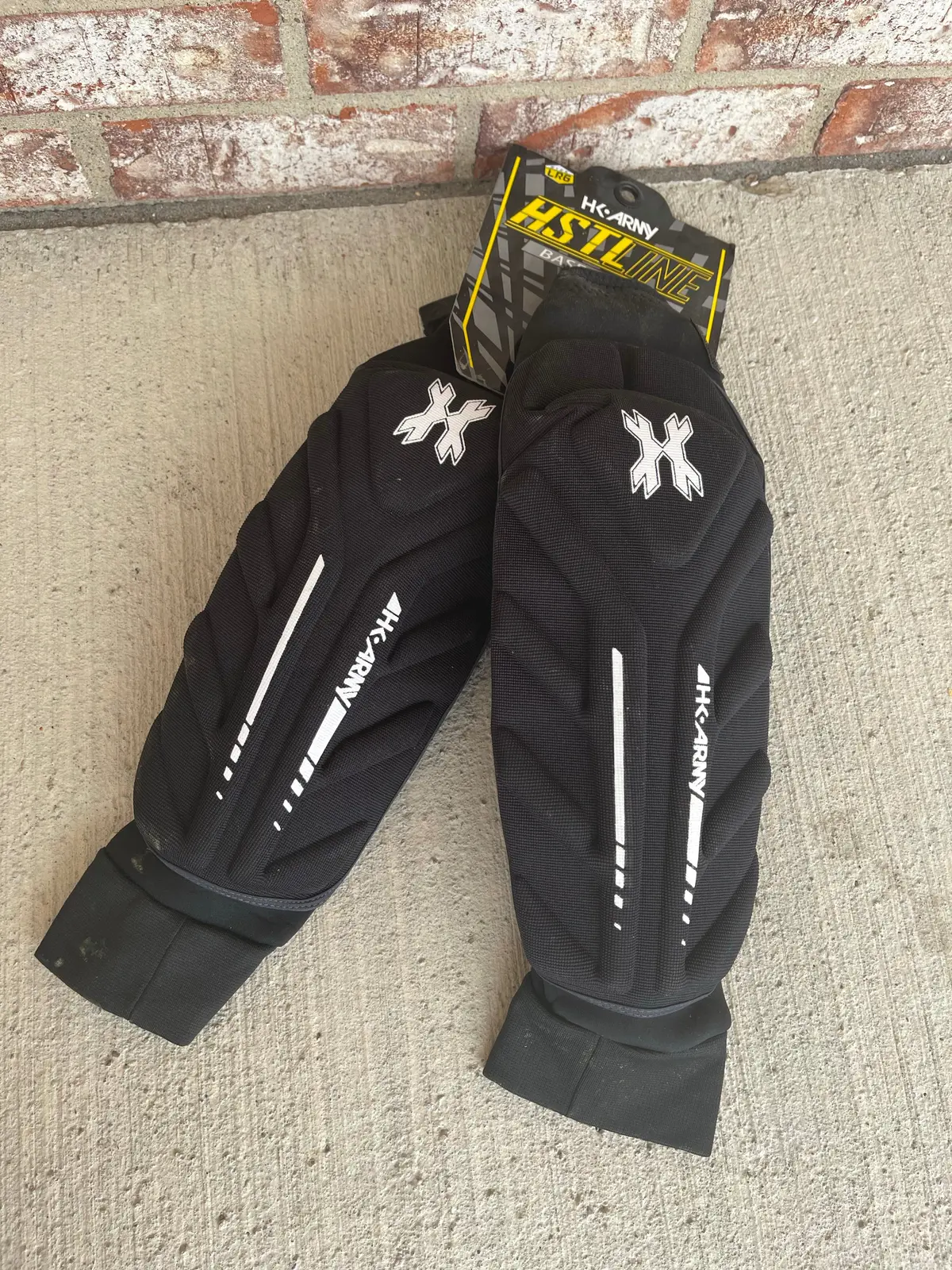 Used Hk Army Hstl Line Base Elbow Pads- Large 1