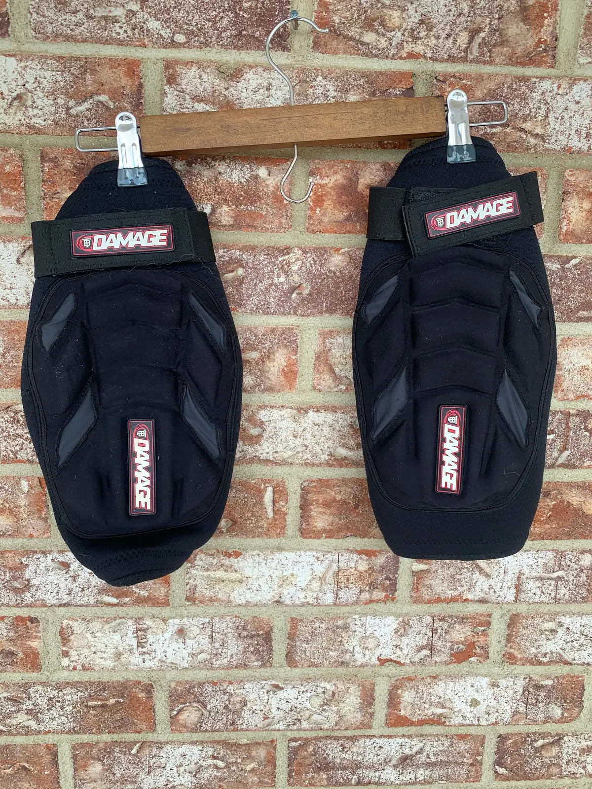 Used Damage Knee Pads - Xxl 1
