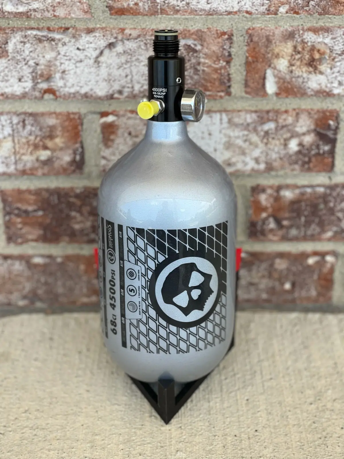 Used Infamous Air Tank 68/4500 Paintball Tank - Air Pattern - W/ Standard Reg - Silver/Black 1