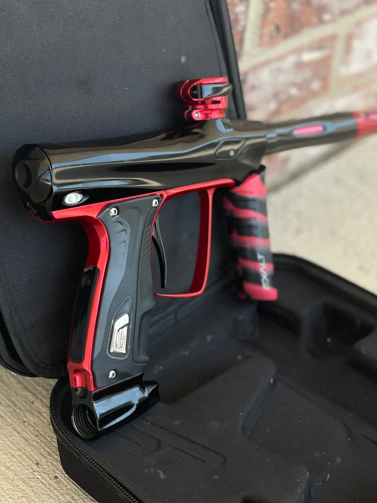 Used Smart Parts Shocker Rsx Paintball Marker- Gloss Black W/Red Accents And Red/Black Swirl Exalt Front Grip 1