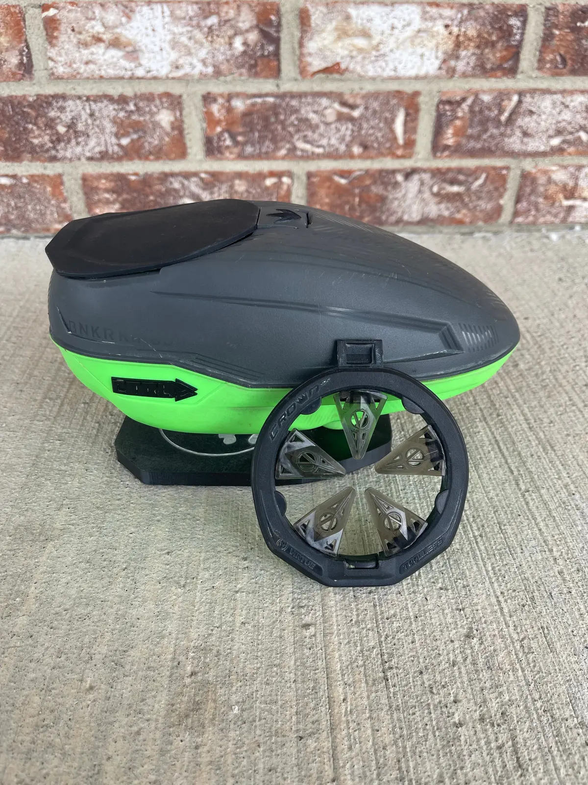 Used Bunker Kings Ctrl Paintball Loader - Gray / Lime 1