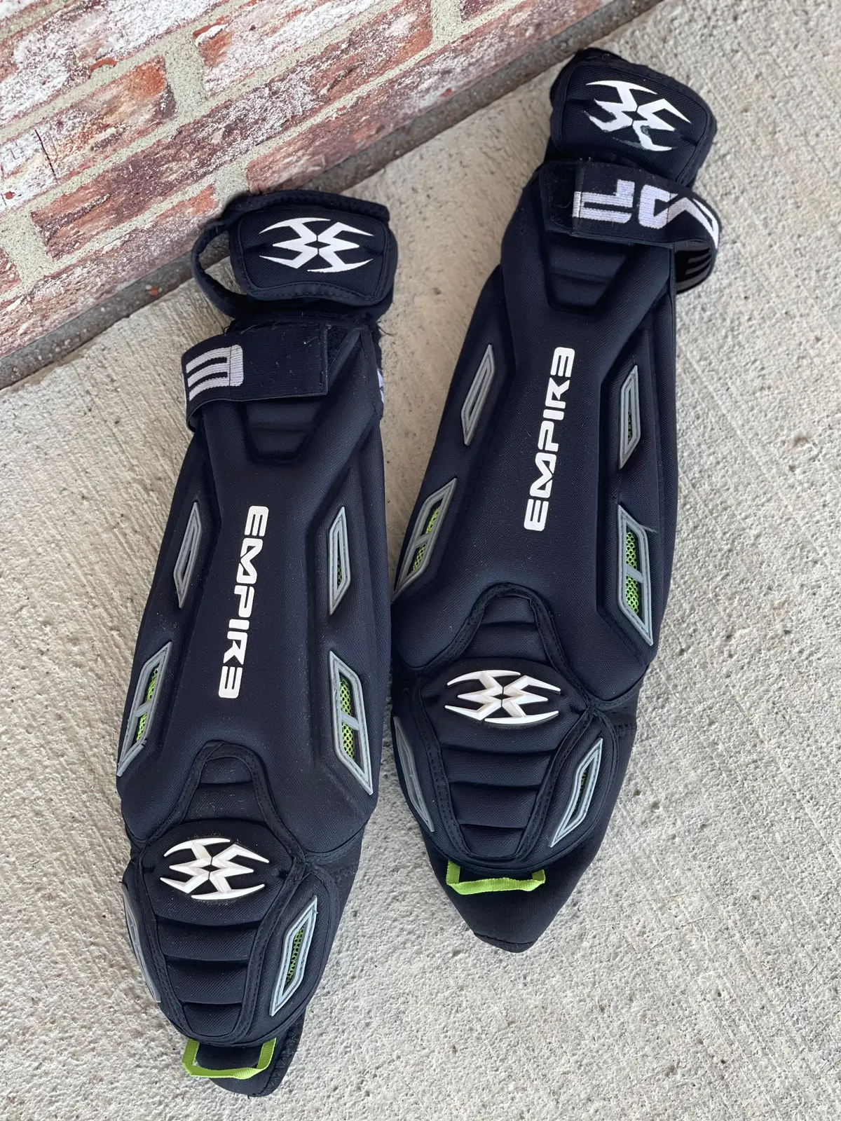 Used Empire Elbow Pads - Medium 1