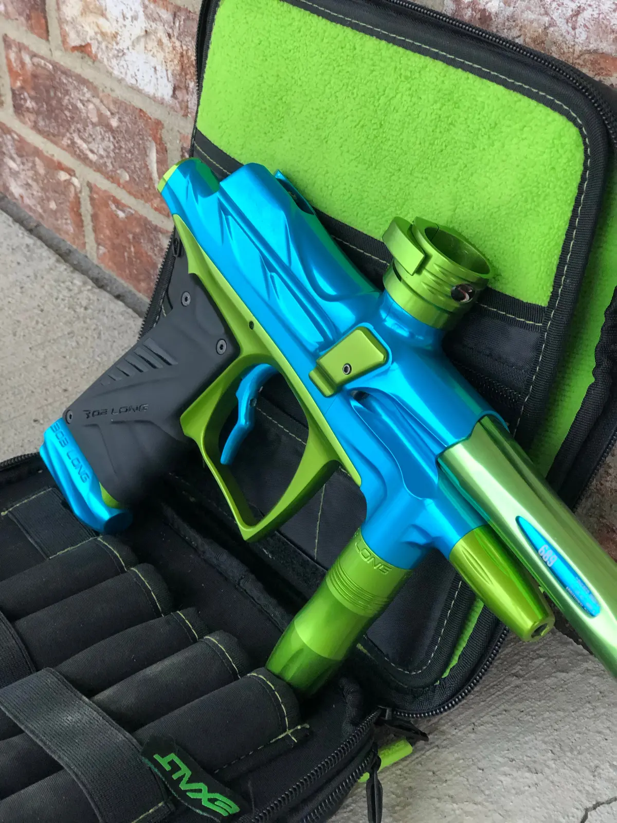 Used Bob Long Stratus Cut G6r Paintball Gun - Teal / Green 1