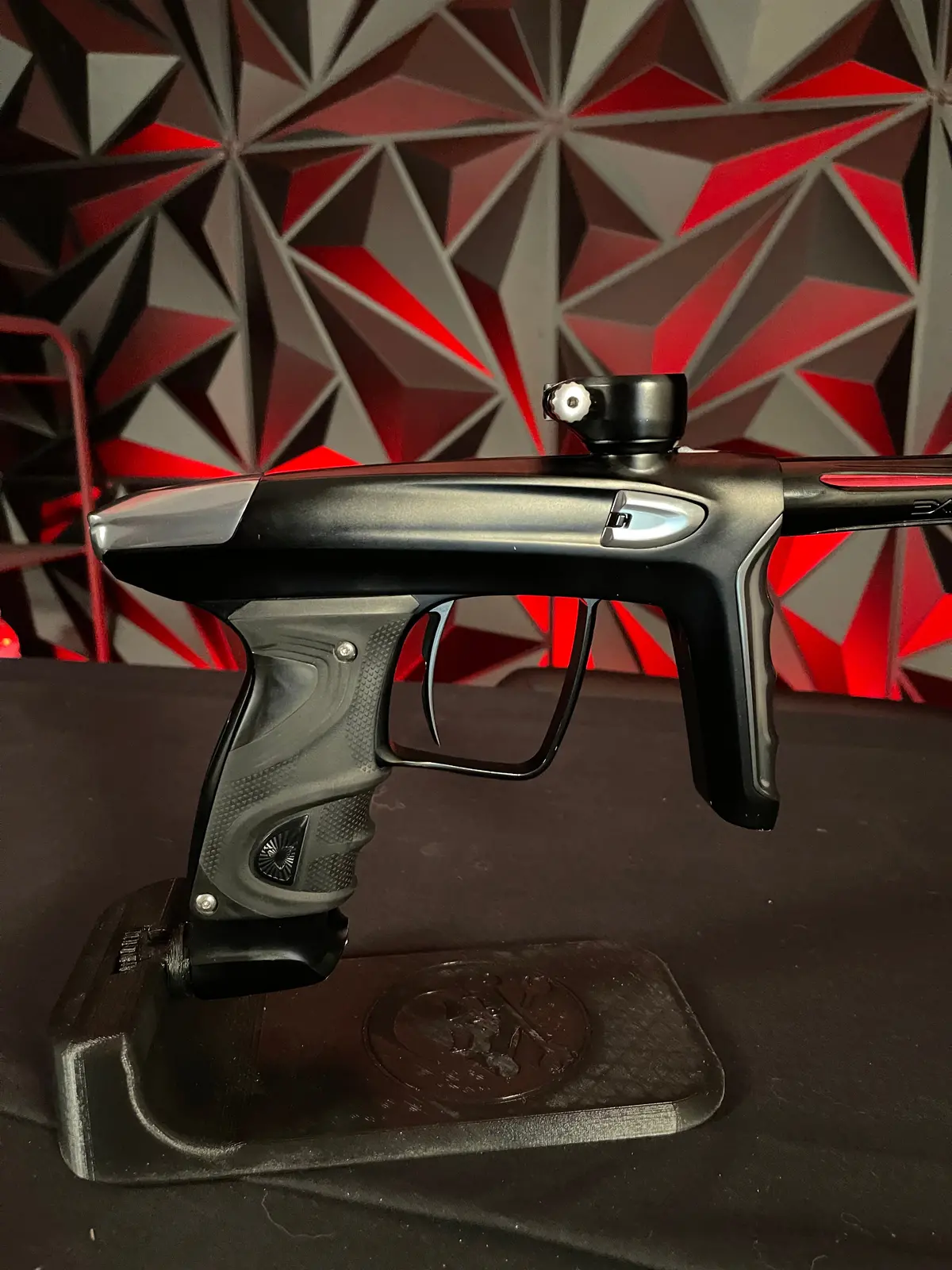 Used Dlx Luxe Tm40 Paintball Gun - Dust Black / Polished Pewter 1