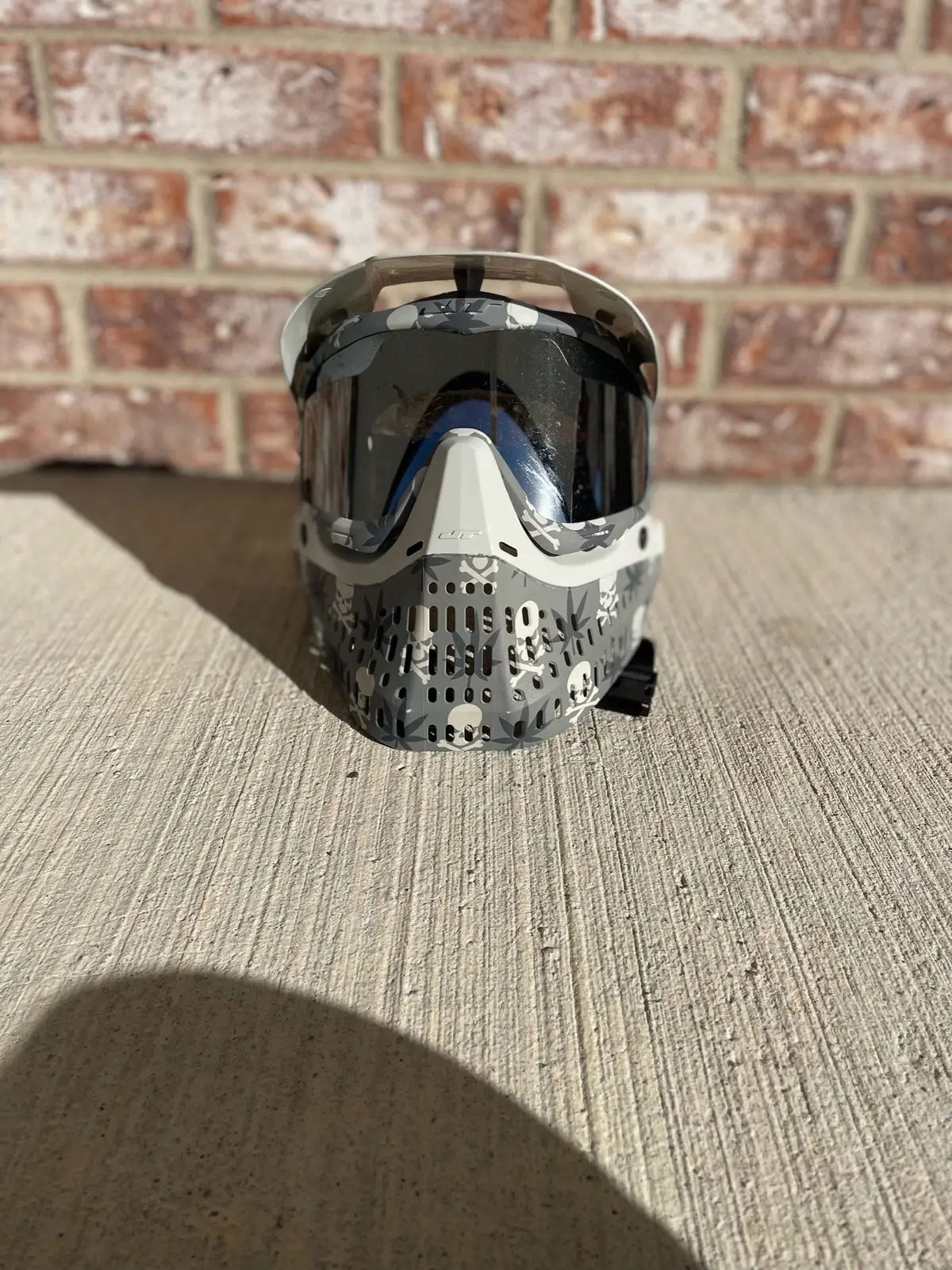 Used Jt Proflex Paintball Mask - Le Skulls And Leaves 1