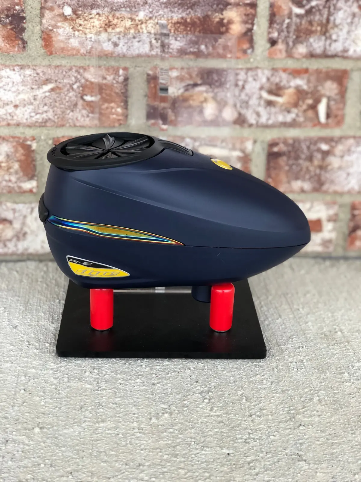 Used Dye R2 Paintball Loader With Quick Speed Feed 1