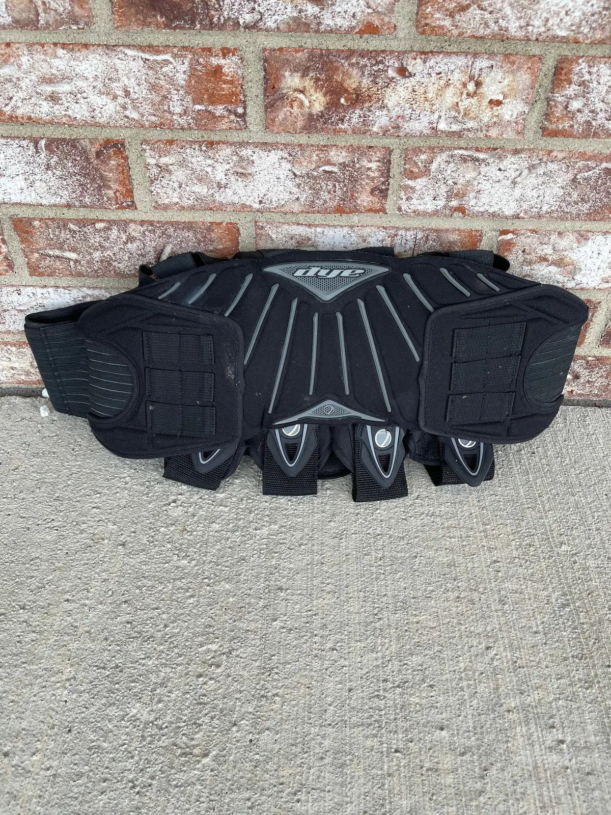 Used Dye C9 Attack Harness 4+7 - Black 1