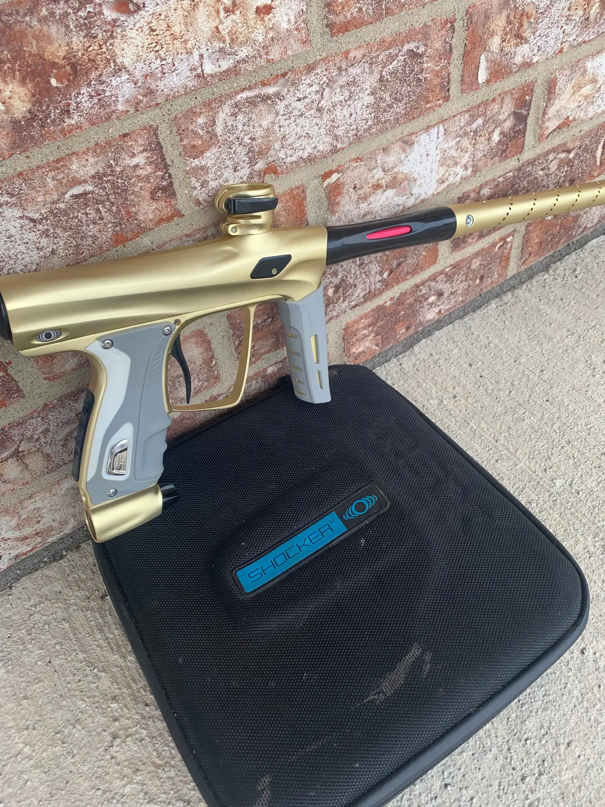 Used Shocker Rsx Paintball Marker- Dusk Gold 1