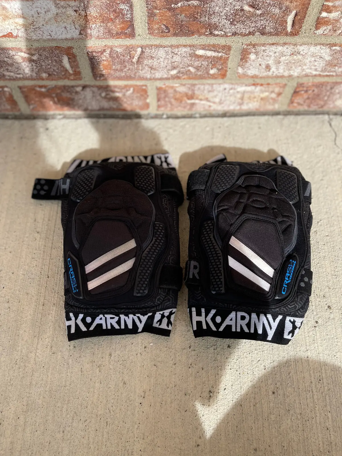 Used Hk Army Crash Ctx Knee Pad - Xs 1
