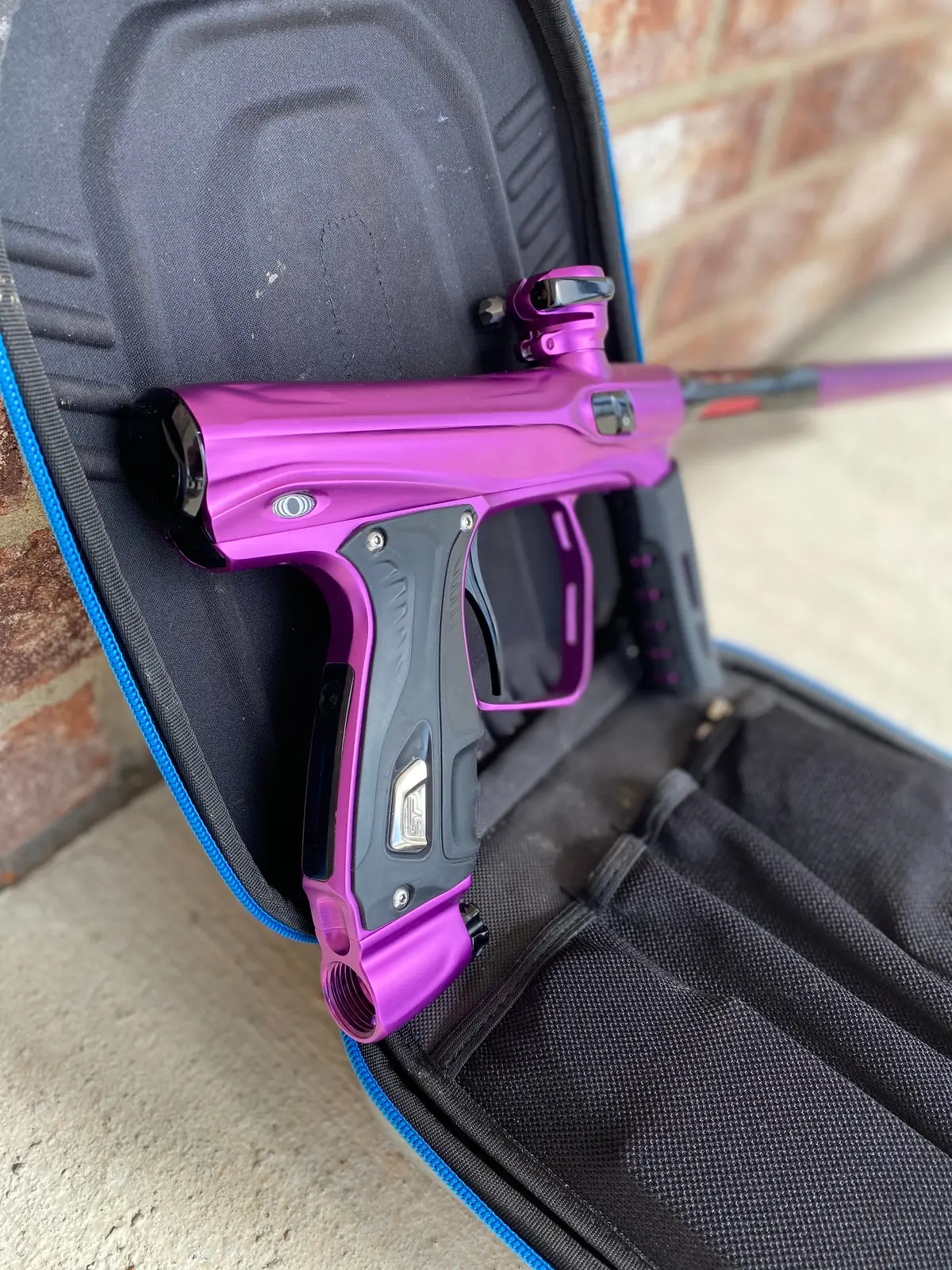 Used Shocker Xls Paintball Gun - Pink 1