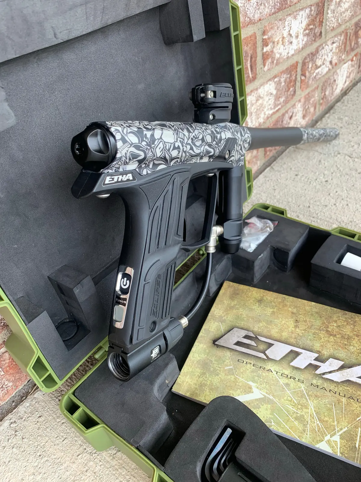 Used Planet Eclipse Etha Paintball Gun - Titan White 1