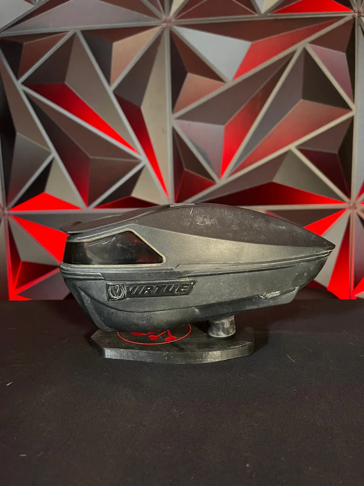 Used Virtue Spire Iv Paintball Loader - Black W/ Rain Lid 1