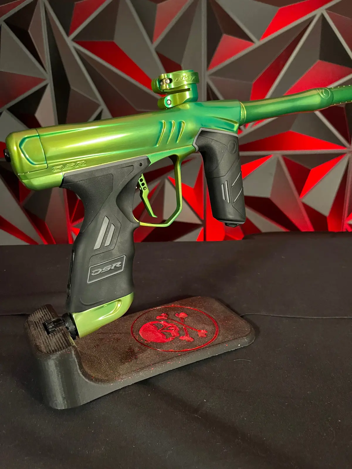 Used Dye Dsr+ Paintball Gun - Lvl Up Chromatic Green 1 Of 1 Anno W/ Im Pro Kit 1