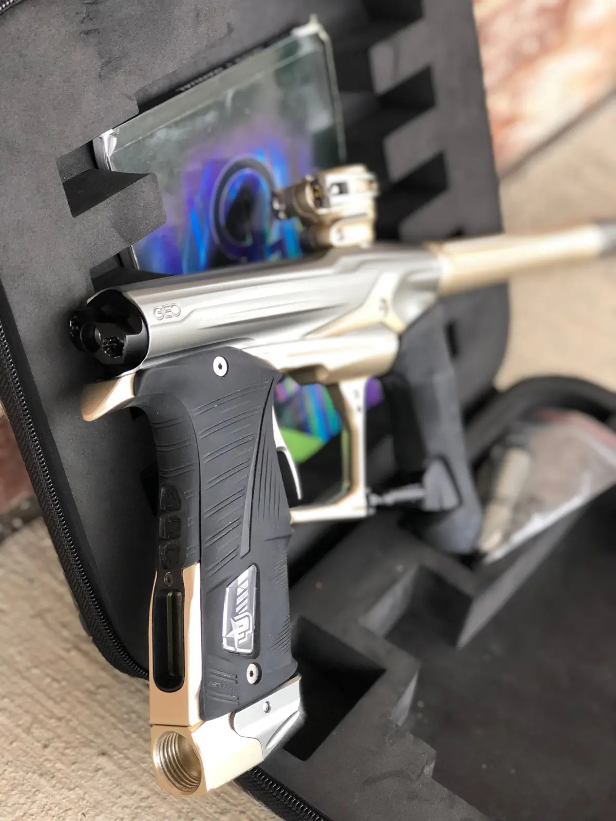 Used Planet Eclipse Geo 3.1 Paintball Gun - Grey/Gold 1