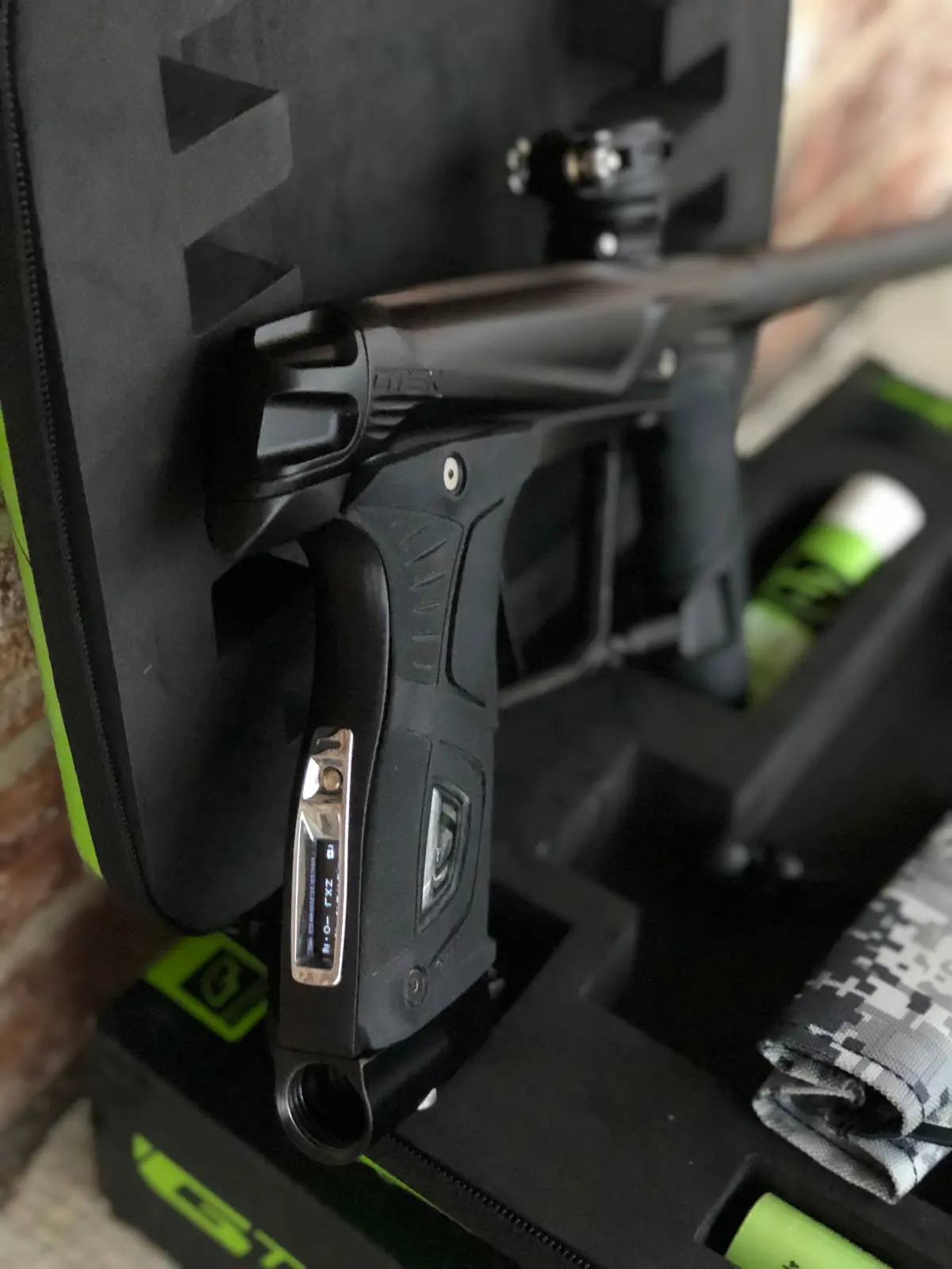 Used Planet Eclipse Gtek 160R Paintball Gun - Black 1
