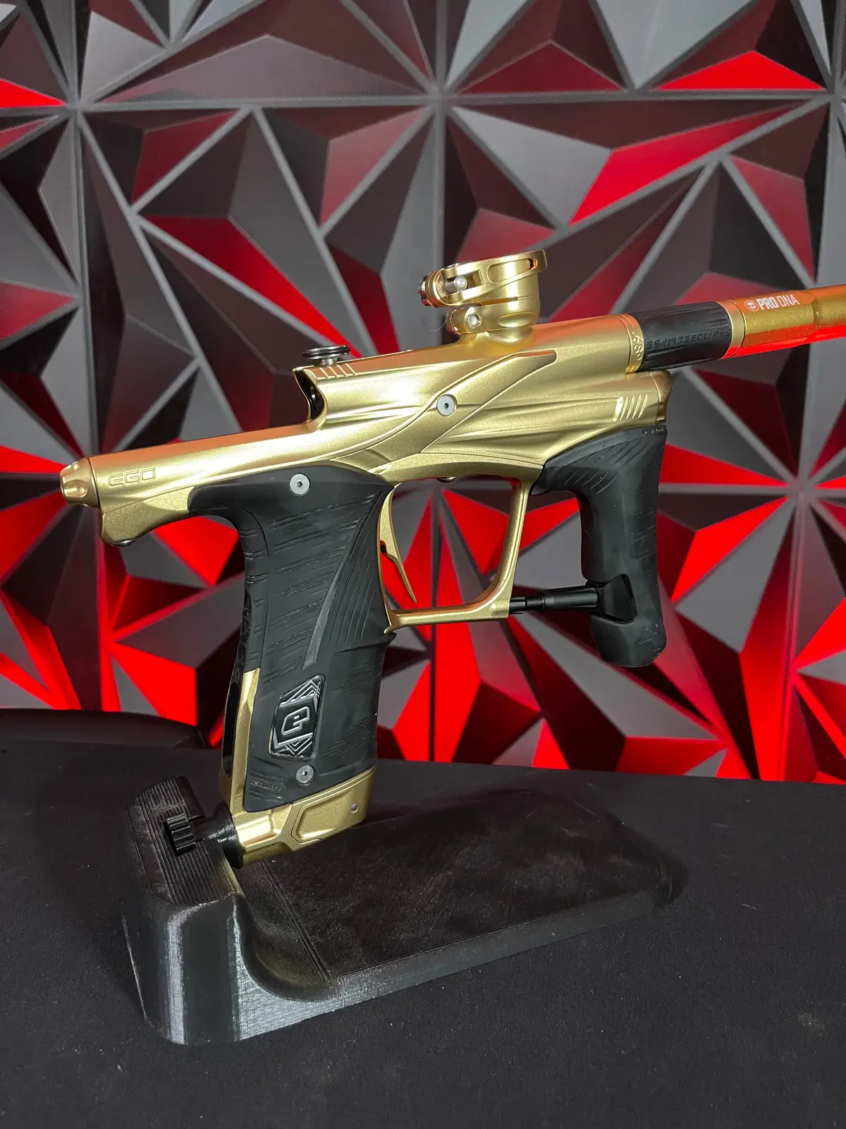 Used Planet Eclipse Lv1.6 Paintball Gun - Gold / Gold W/ Infamous Fl Tip 1