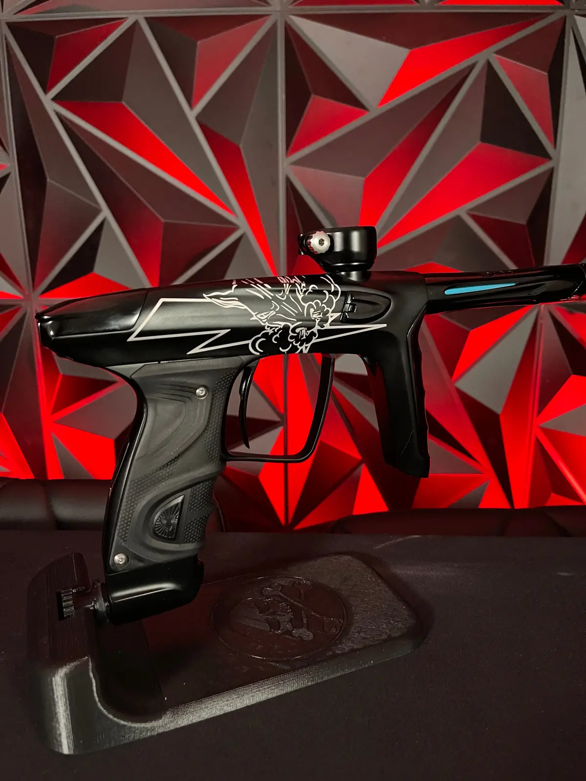 Used Dlx Luxe Tm40 Paintball Gun - Le Thunderhorse 1