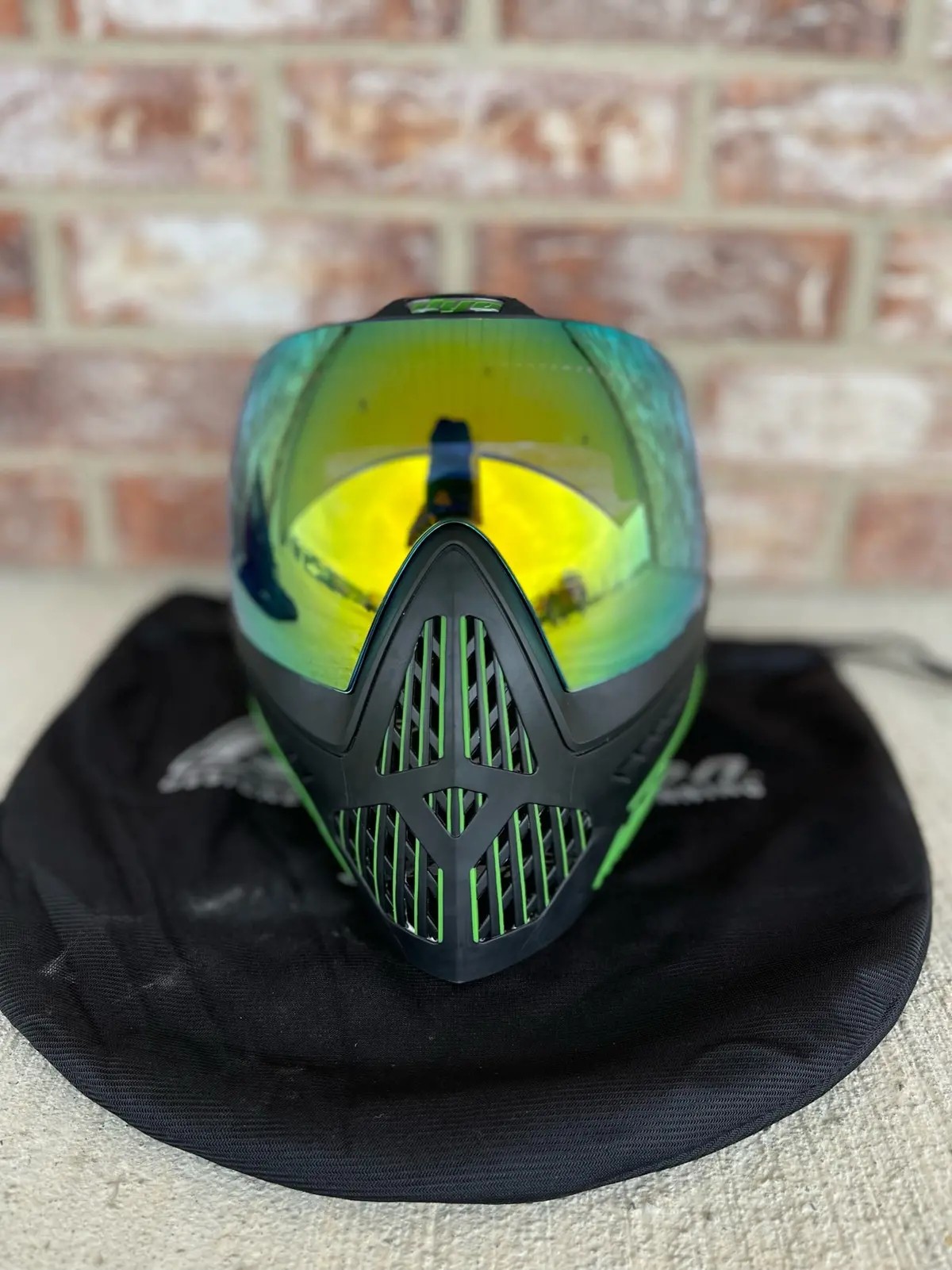 Used Dye I5 Paintball Goggle - Emerald W/ Goggle Bag 1
