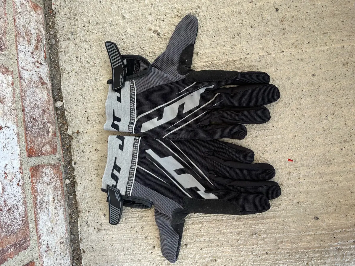 Used Jt Tournament Paintball Glove - Black/Grey - Small 1